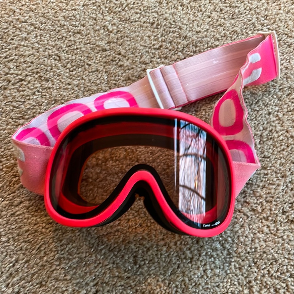 POC pink goggles